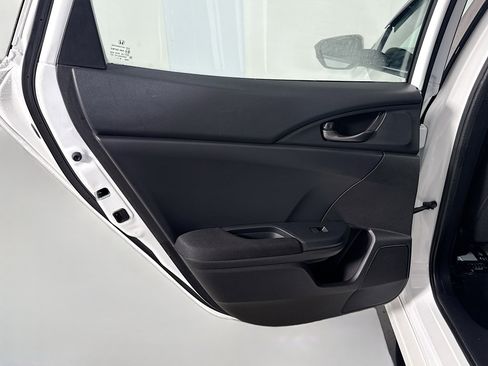 Used 2019 Honda Civic Sport image 24