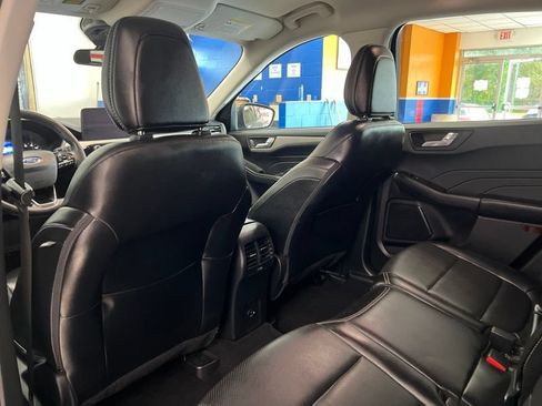 Used 2021 Ford Escape SEL FWD image 17