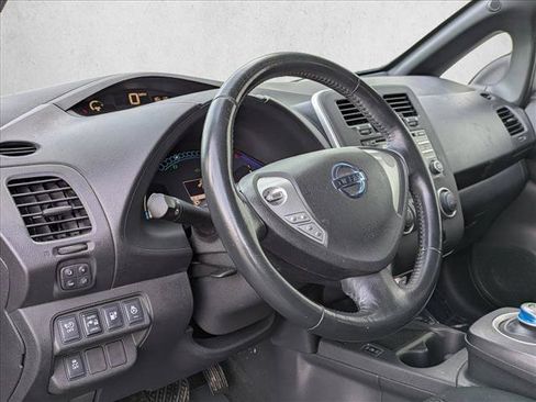 Used 2013 Nissan Leaf S w/ Charger Pkg FWD image 9