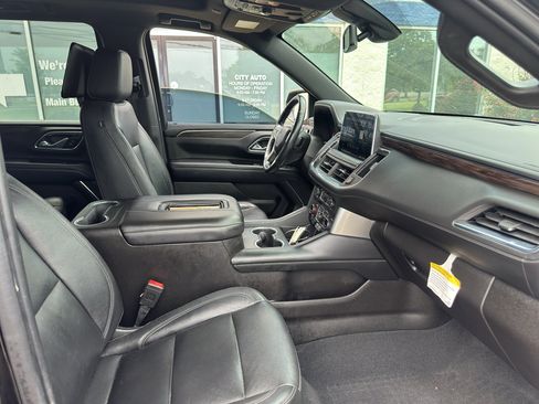 Used 2021 Chevrolet Tahoe Z71 w/ Z71 Signature Package AWD/4WD image 10