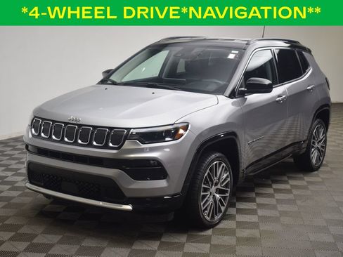Used 2022 Jeep Compass Limited w/ Elite Group AWD/4WD image 3
