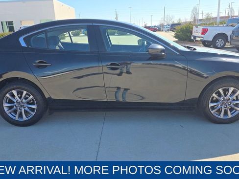 Used 2021 MAZDA MAZDA3 Sedan image 6