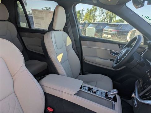 New 2026 Volvo XC90 B6 Plus w/ Protection Package Premier AWD/4WD image 14
