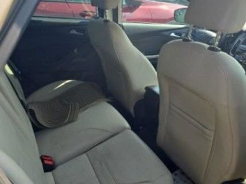 Used 2018 Ford Focus Titanium FWD image 11