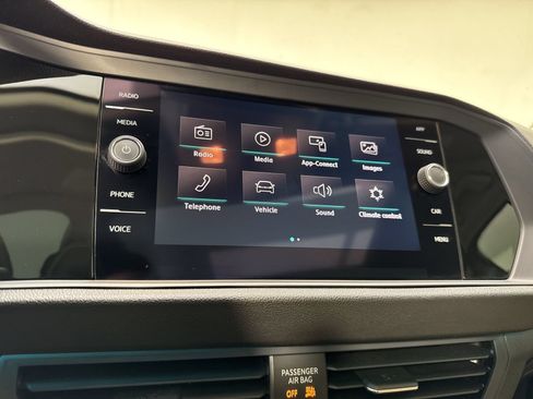 Used 2019 Volkswagen Jetta SEL FWD image 6