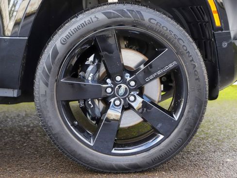 Used 2024 Land Rover Defender 110 V8 image 65