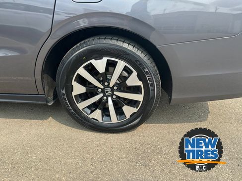 Used 2025 Honda Odyssey EX-L image 7