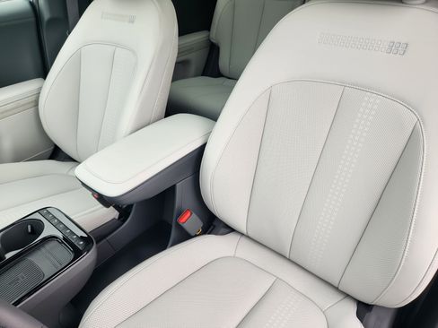 New 2026 Hyundai Ioniq 5 Limited AWD/4WD image 14