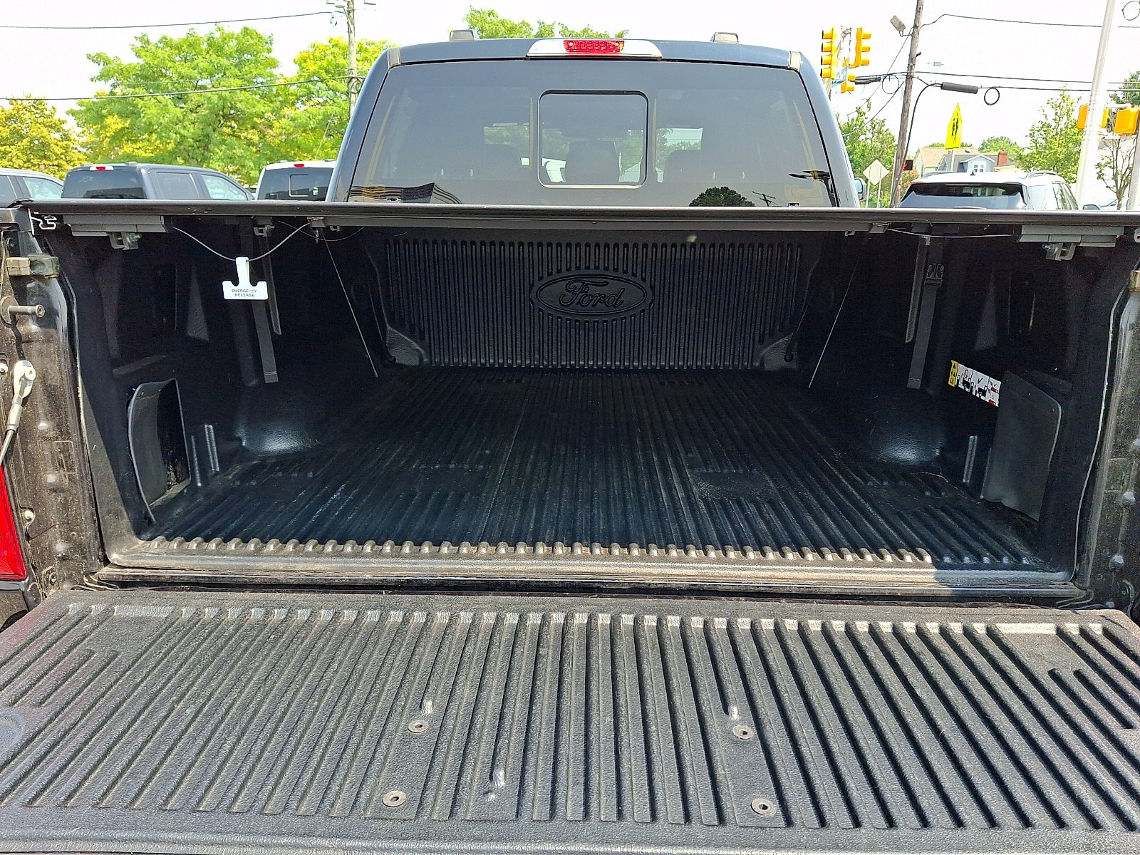 Certified 2023 Ford F150 Lariat AWD/4WD image 30