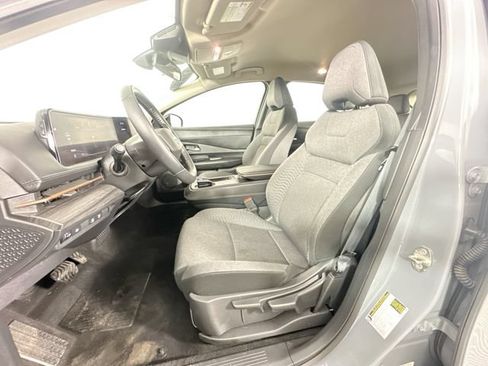 Used 2023 Nissan Ariya FWD image 17