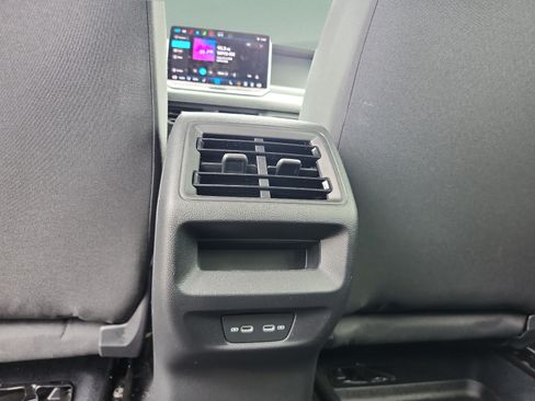 Used 2025 Volkswagen Tiguan S FWD image 18