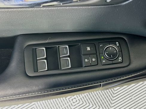 Used 2022 Lexus RX 350 350 w/ Premium Package image 17