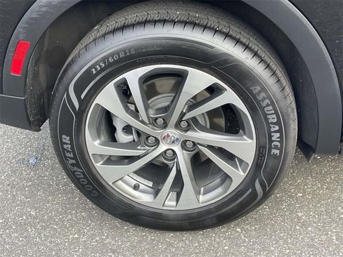 Used 2023 Buick Envision Essence image 9