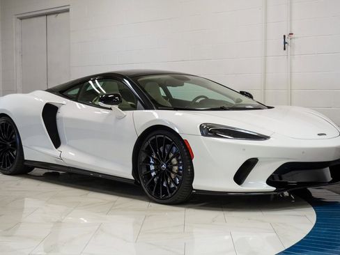 Used 2021 McLaren GT Base image 6