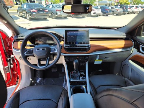 Used 2023 Jeep Compass Limited w/ Elite Group image 17