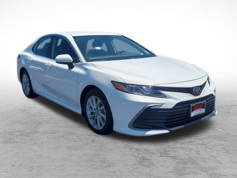 Certified 2024 Toyota Camry LE FWD image 3