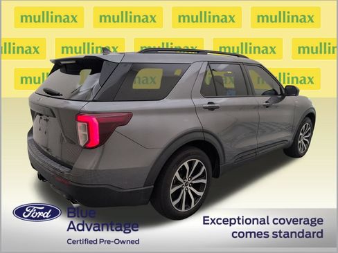 Certified 2023 Ford Explorer ST-Line w/ Class IV Trailer Tow Package RWD image 3