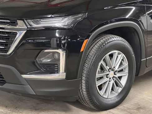 Used 2023 Chevrolet Traverse LT FWD image 9
