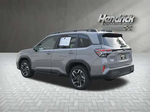 Used 2025 Subaru Forester Limited AWD/4WD image 7