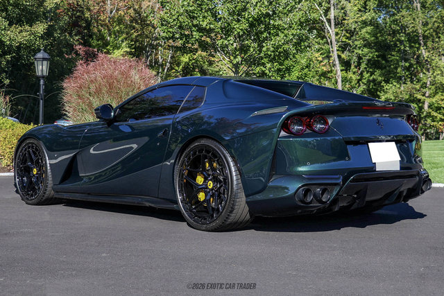 Used 2021 Ferrari 812 GTS RWD image 15