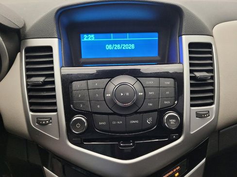 Used 2015 Chevrolet Cruze LS FWD image 25