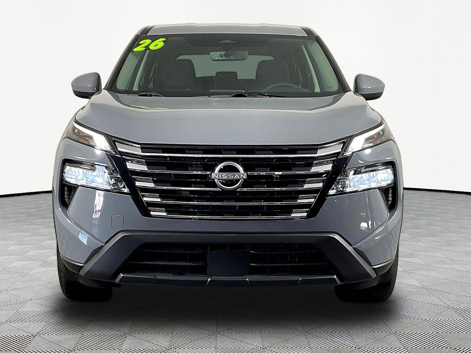 Used 2026 Nissan Rogue SV AWD/4WD image 2
