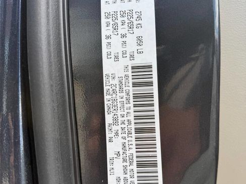 Used 2014 Chrysler Town & Country Touring image 11