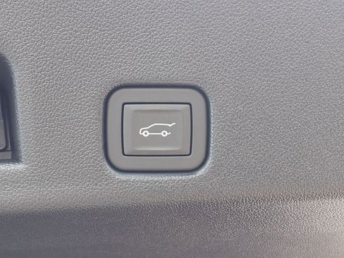 New 2026 Chevrolet Traverse LT w/ Driver Confidence Package image 32