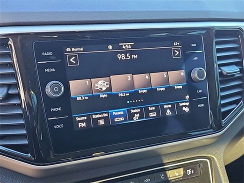 Used 2022 Volkswagen Atlas SEL Premium image 26