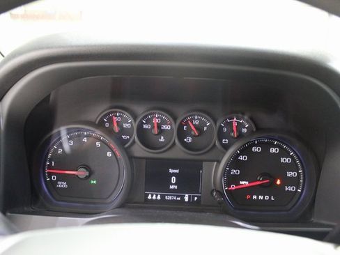 Used 2024 Chevrolet Silverado 2500 Custom w/ Custom Value Package image 9