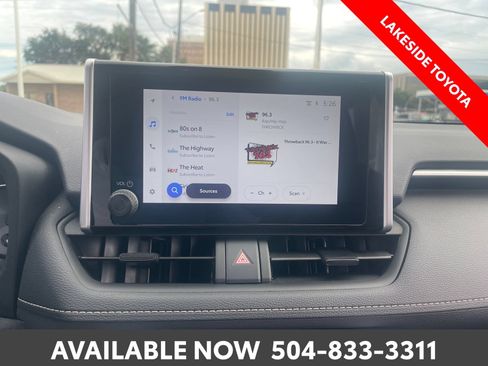 Used 2025 Toyota RAV4 XLE FWD image 33
