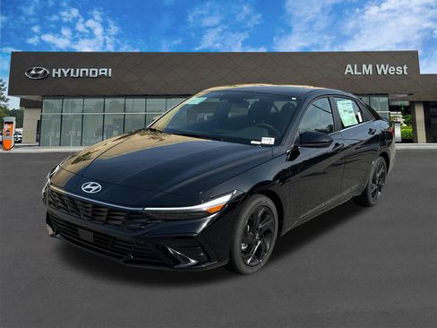 Used 2026 Hyundai Elantra SEL Sport image 1