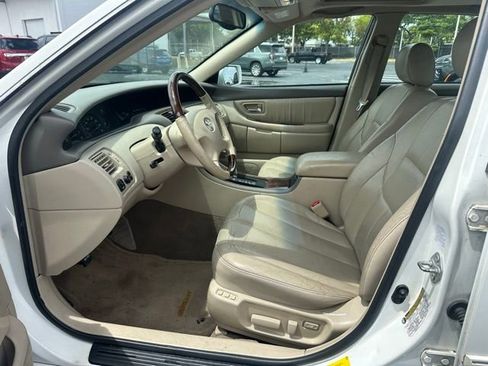 Used 2004 Toyota Avalon image 11