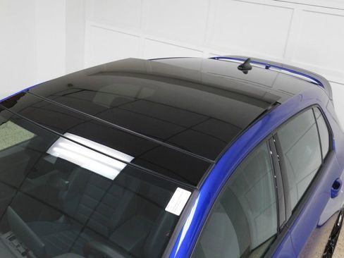 Used 2025 Volkswagen Golf R Black Edition image 20