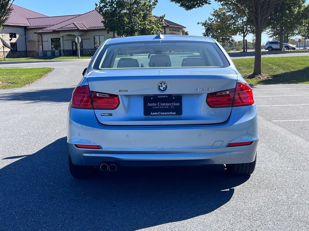 Used 2014 BMW 328i xDrive Sedan AWD/4WD image 6