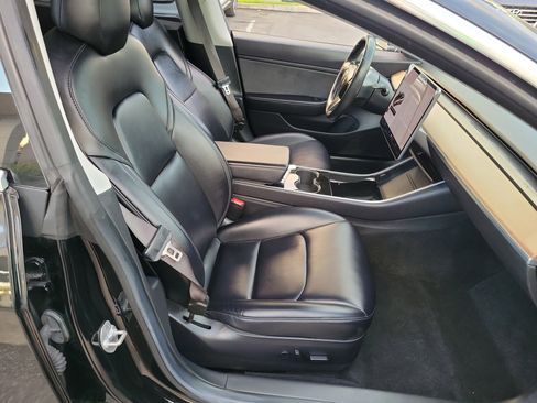 Used 2018 Tesla Model 3 Long Range image 19