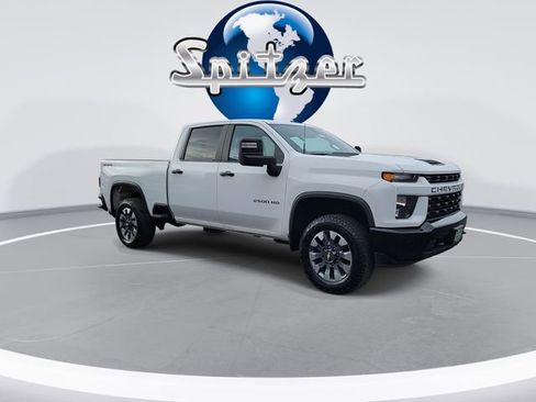 Used 2023 Chevrolet Silverado 2500 Custom image 2