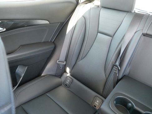 Used 2025 Buick Envision Preferred image 12