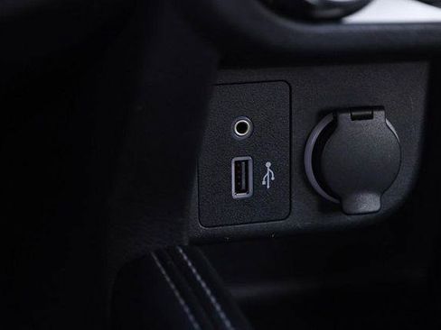 Used 2020 Nissan Kicks SR w/ SR Premium Package FWD image 19