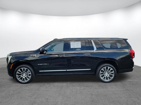 Used 2026 GMC Yukon XL Denali w/ Sun & Power Step Package RWD image 4
