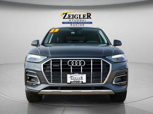 Used 2023 Audi Q5 2.0T Premium w/ Convenience Package AWD/4WD image 2