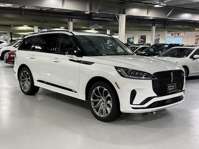 Used 2026 Lincoln Aviator AWD w/ Jet Appearance Package