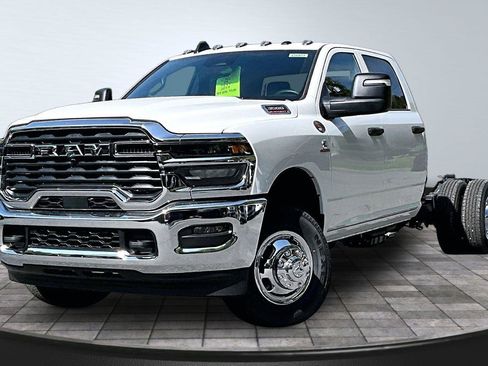 New 2026 RAM 3500 Tradesman w/ Chrome Appearance Group A AWD/4WD image 2