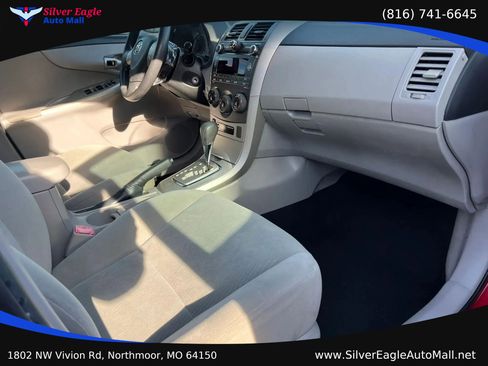 Used 2011 Toyota Corolla LE w/ Premium Pkg FWD image 7
