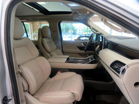 Used 2019 Lincoln Navigator Reserve w/ Cargo Package image 26