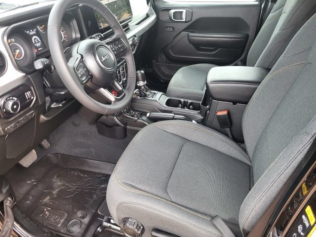 Used 2026 Jeep Wrangler Unlimited Sport AWD/4WD image 12
