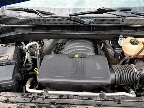 Used 2022 GMC Sierra 1500 AT4 w/ Technology Package AWD/4WD image 32
