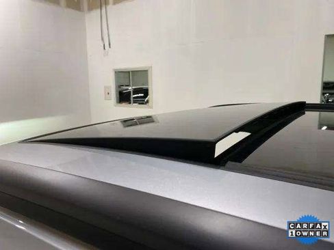 Used 2023 Audi e-tron Premium Plus image 26