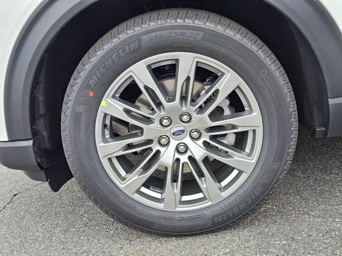 New 2026 Ford Explorer Platinum AWD/4WD image 31