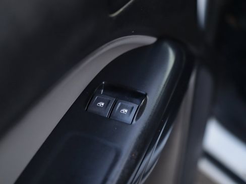 Used 2018 Chevrolet Colorado W/T image 22